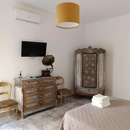Guest house John's House Sanremo